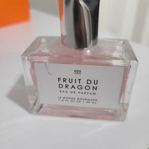 Le Monde Gourmand Fruit Du Dragon Eau De Parfum - Pink
